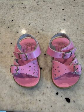 FootMates Pink Double-Buckle Toddler Sandals